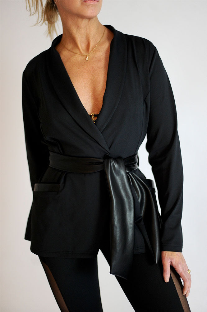 Edge Blazer Dam matchad med Edge Pants