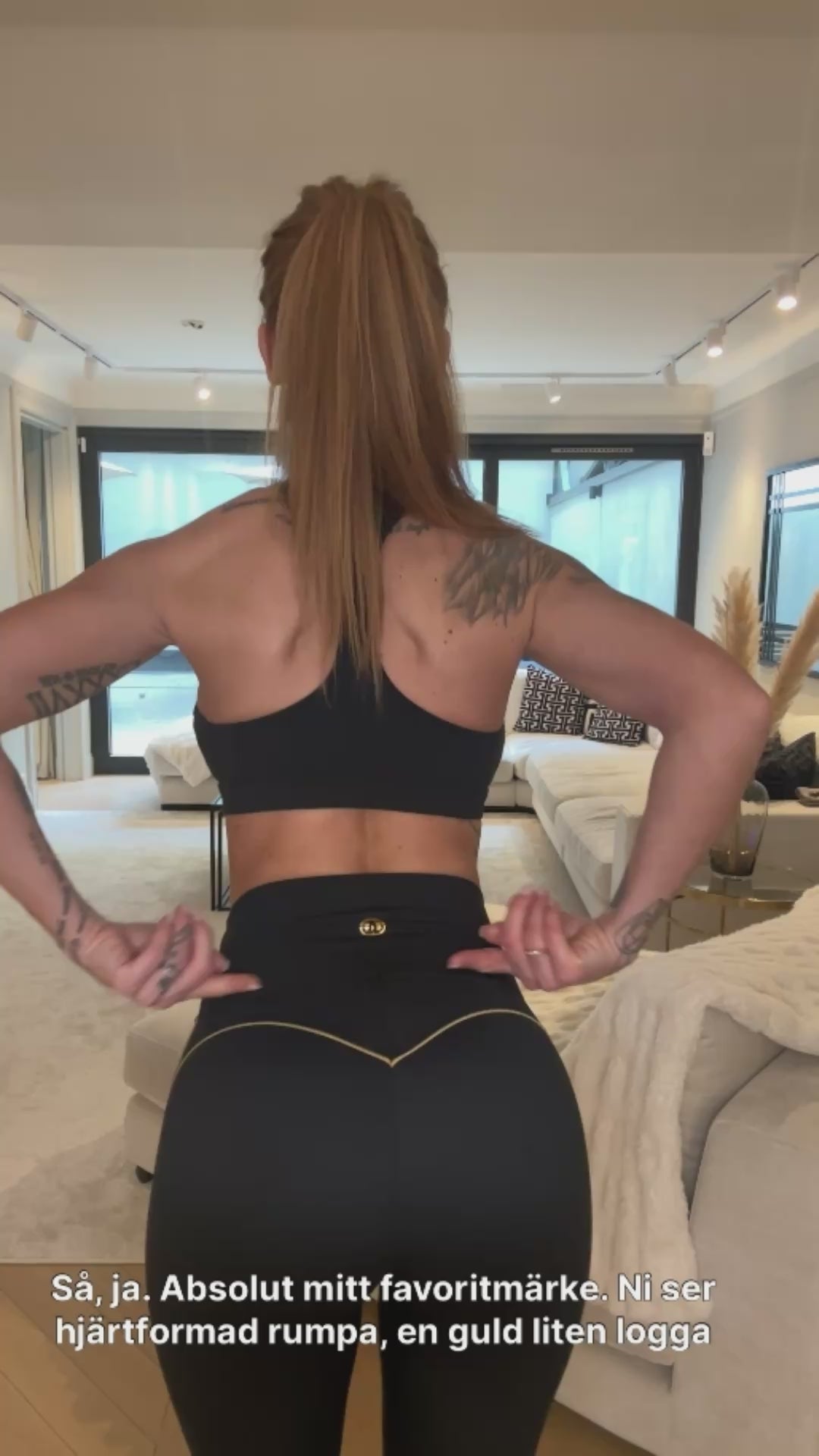 Slimline FlexFlow Träningstights Guld – video