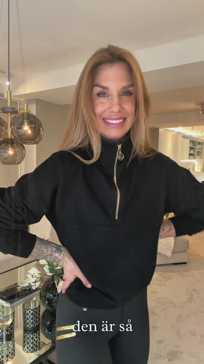 Edge Cozy Half Zip Sweater – video